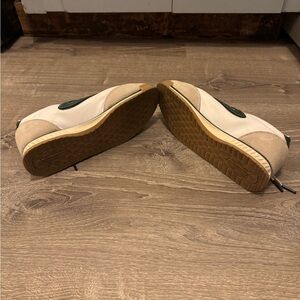 Tretorn Women's White and Green Sneakers